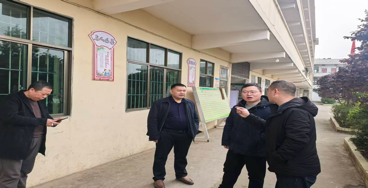 筑牢安全防线 守护校园平安