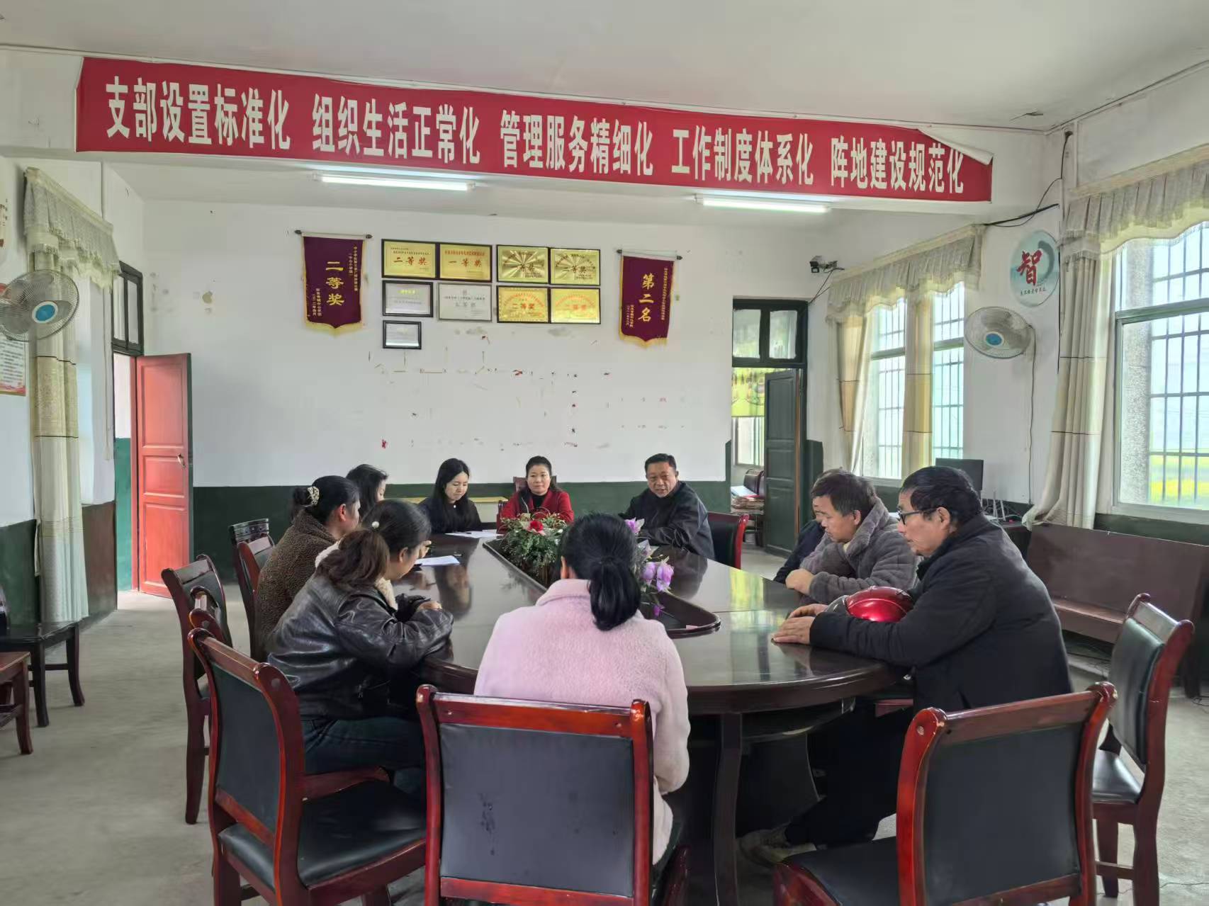 筑牢安全防线，护航平安上学路