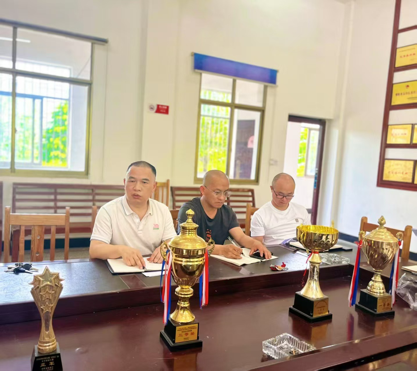 凝心聚力抓落实 全力以赴迎验收